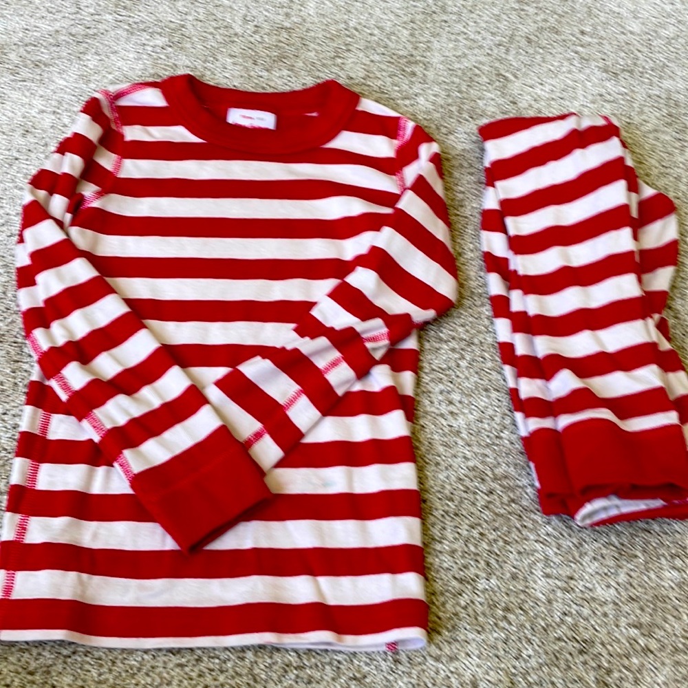 Well loved Hanna andersson pj’s